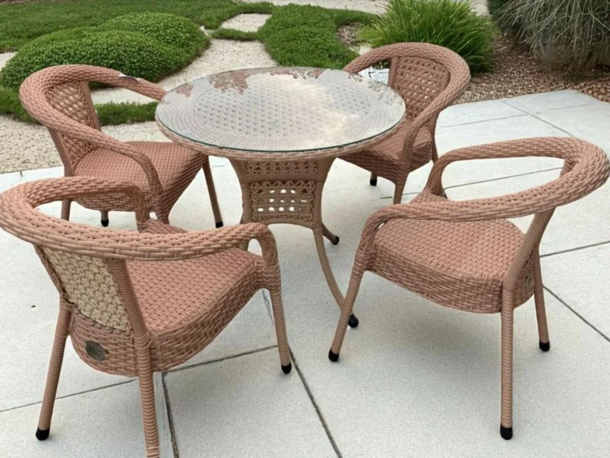 Комплект из искусственного ротанга DECO Стол круглый 80 и 4 стула Капучино Айко